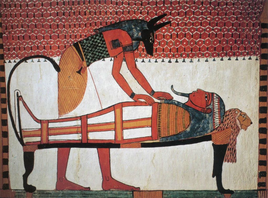 上图：主前1279-1213年古埃及壁画，阿努比斯神（Anubis）正在制作木乃伊。古埃及人相信人死后有一个「称心审判」，心若有罪咎的累赘，就会面临灭亡。因此，从新王国时代开始，死者的心脏需要从体内取出，与其他的重要内脏安放在礼葬瓮中，免得在审判时被心出卖、危害来生。而在木乃伊中取代人心的是一块刻成蜣螂形状的石头，这圣甲虫是永生的象征。但神的换心手术却和埃及相反，祂会用肉心替换他们的石心（结十一19-20）。