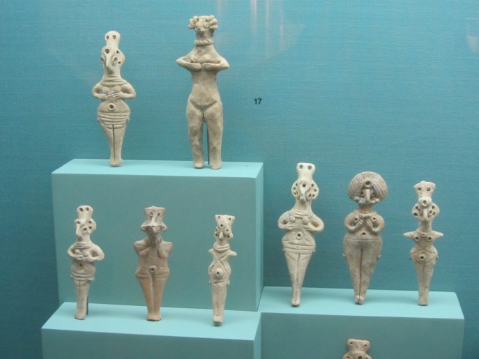 上图:以色列出土的家神(Teraphim),现藏于耶路撒冷圣经之地博物馆(Bible Lands Museum)。